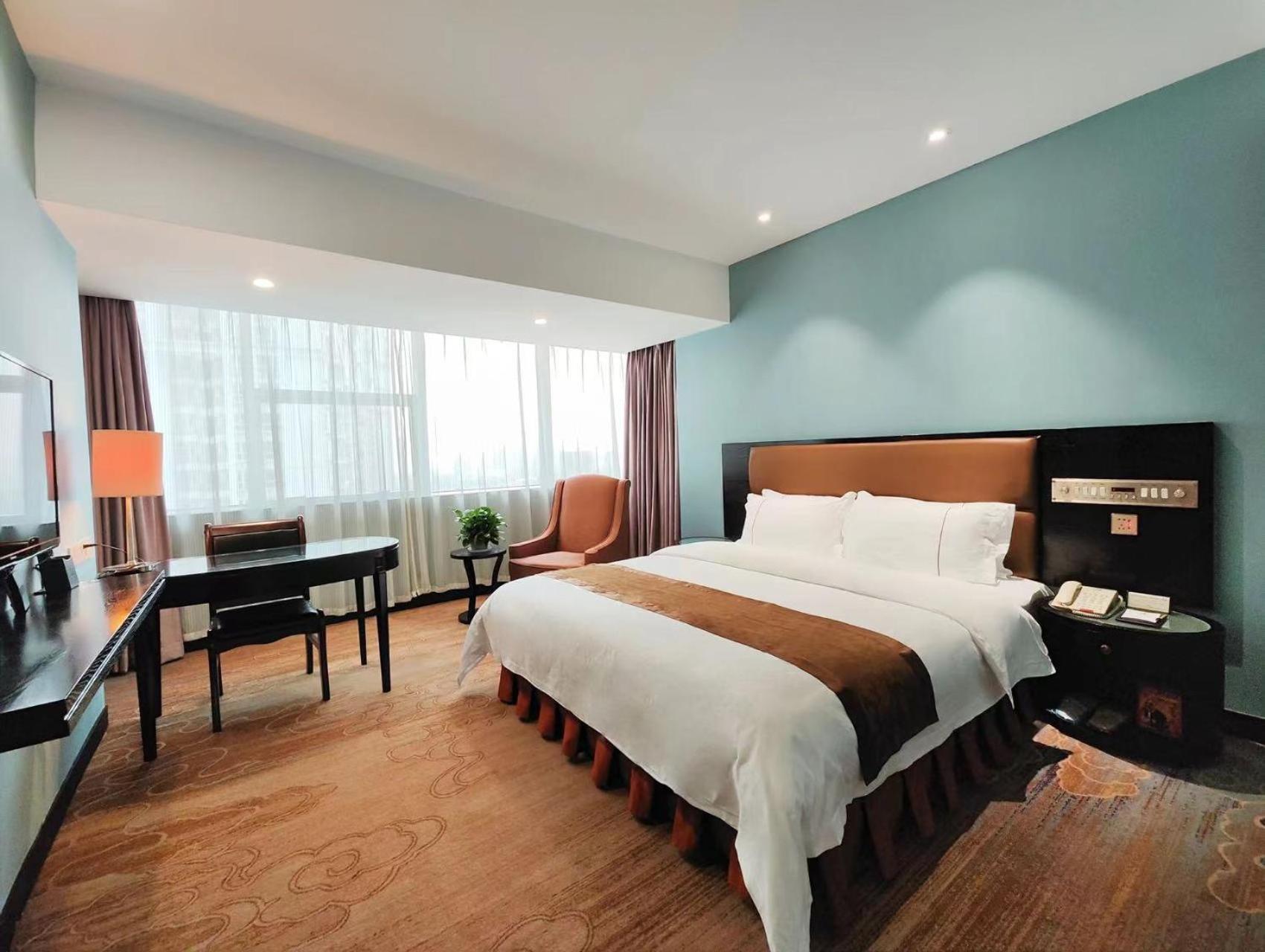 Skyline Plaza Hotel Гуанчжоу Екстер'єр фото