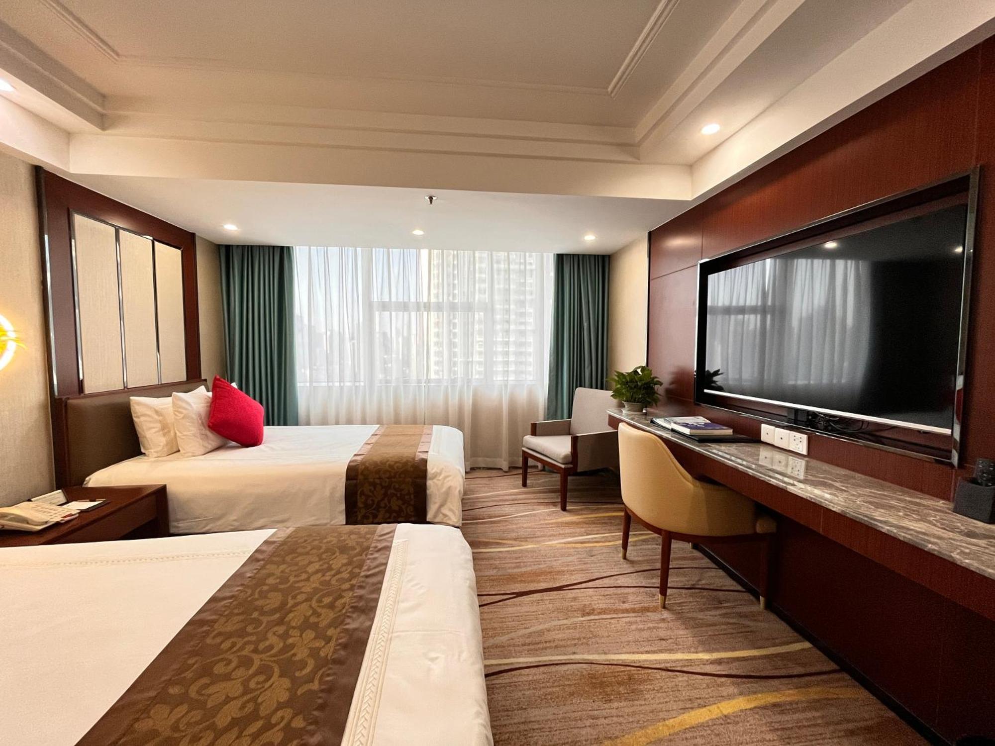 Skyline Plaza Hotel Гуанчжоу Екстер'єр фото