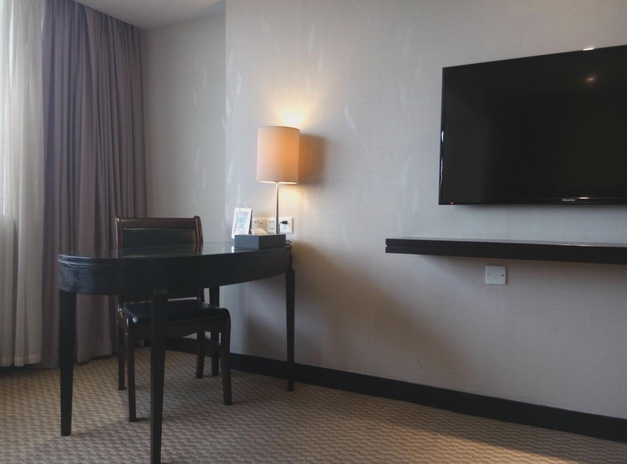 Skyline Plaza Hotel Гуанчжоу Екстер'єр фото